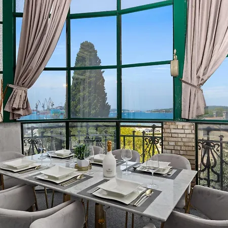 Lejlighed Muenz Luxurious *