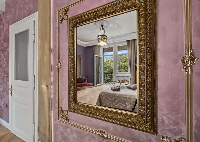 Muenz Luxurious Póla