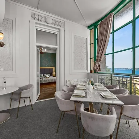 Muenz Luxurious 公寓 普拉