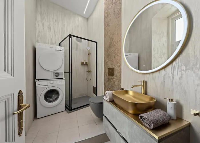 Muenz Luxurious דירה *